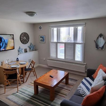 St Margaret'S Ground Floor And Lower Deck Apartment Ryde  Exteriér fotografie