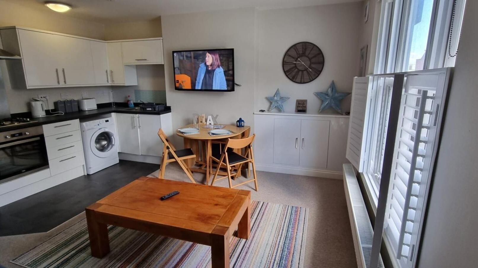 St Margaret'S Ground Floor And Lower Deck Apartment Ryde  Exteriér fotografie